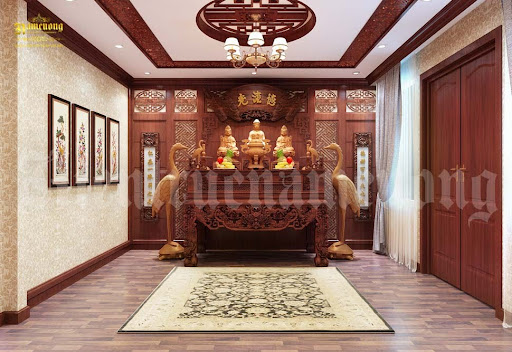 Phòng thờ với chất liệu gỗ màu nâu trầm quen thuộc