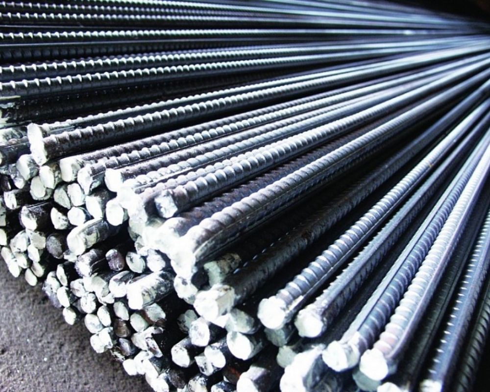 Thép phi 12 bao nhiêu tiền một cây?